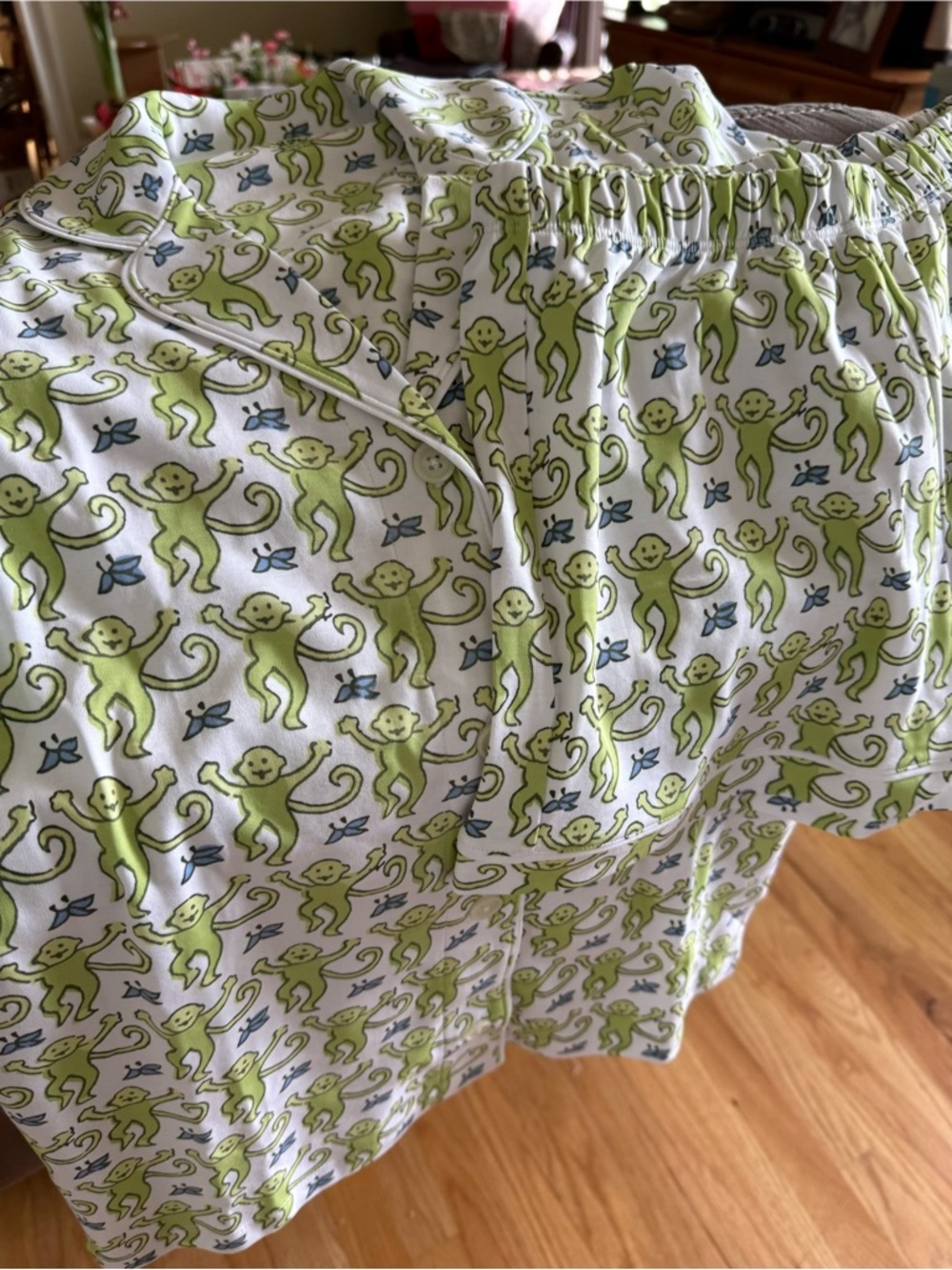 Roller Rabbit Women's Pajama Set in Lime Green and Light Blue Monkey Print - XXS - Picture 2 of 2